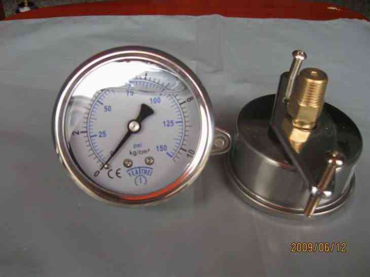 供应带支架充油耐震压力表