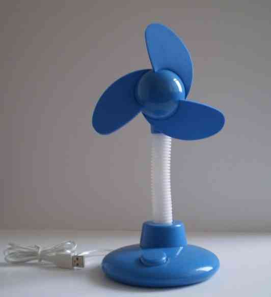 可装电池可插电脑桌面大风扇