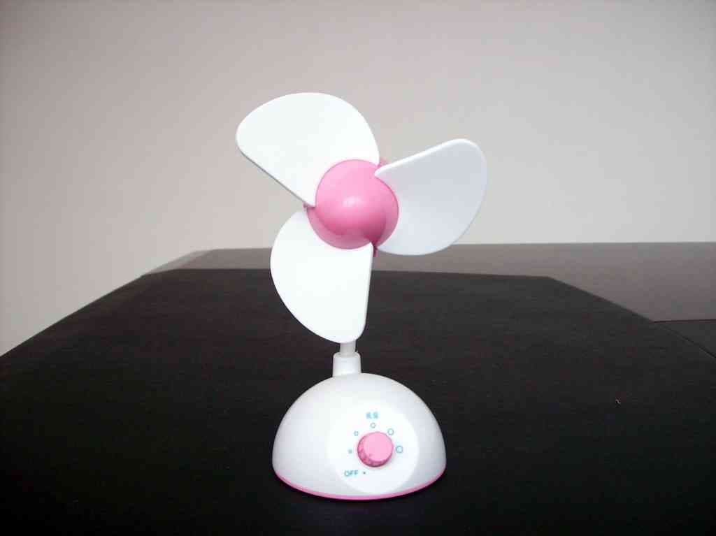 电脑桌面USB迷你风扇